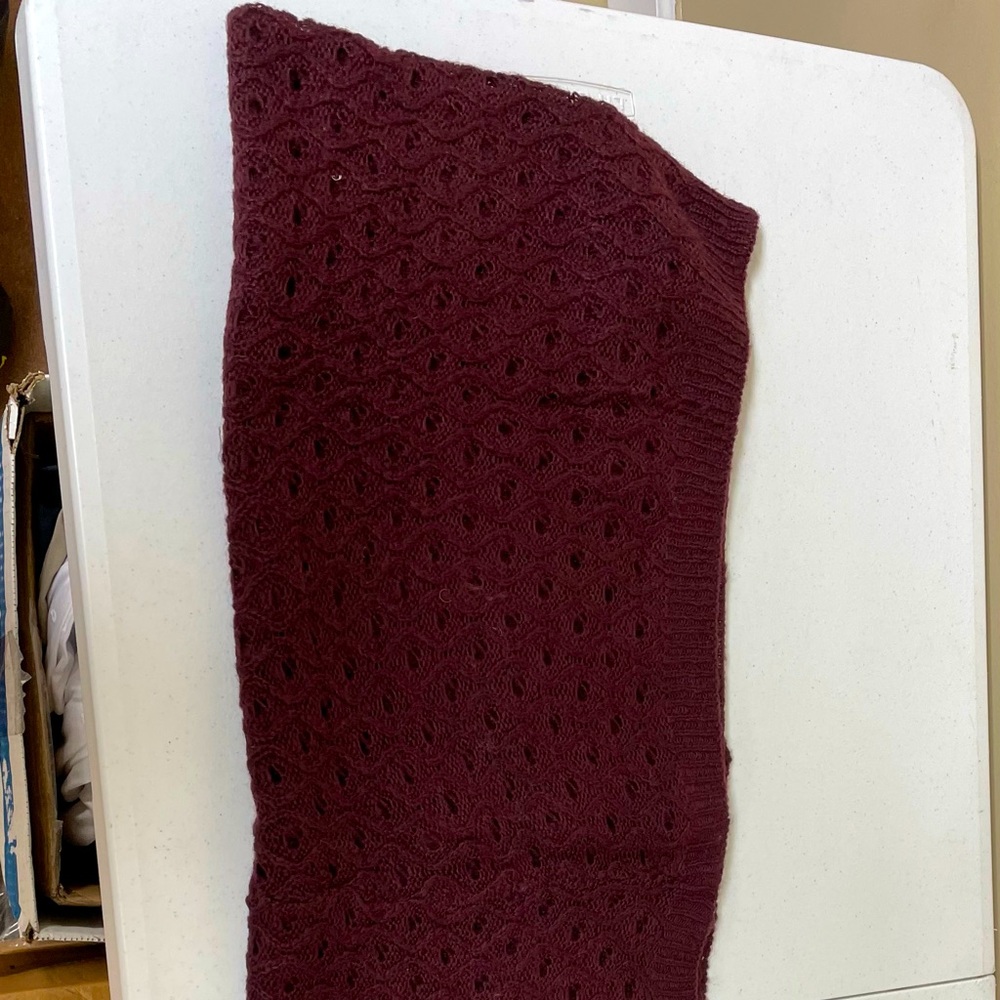 Womens burgundy knit infinity scarf